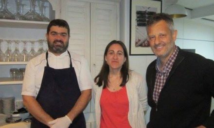 Des enfants de l’Institut St-Pierre dans les cuisines du Saint-Georges.