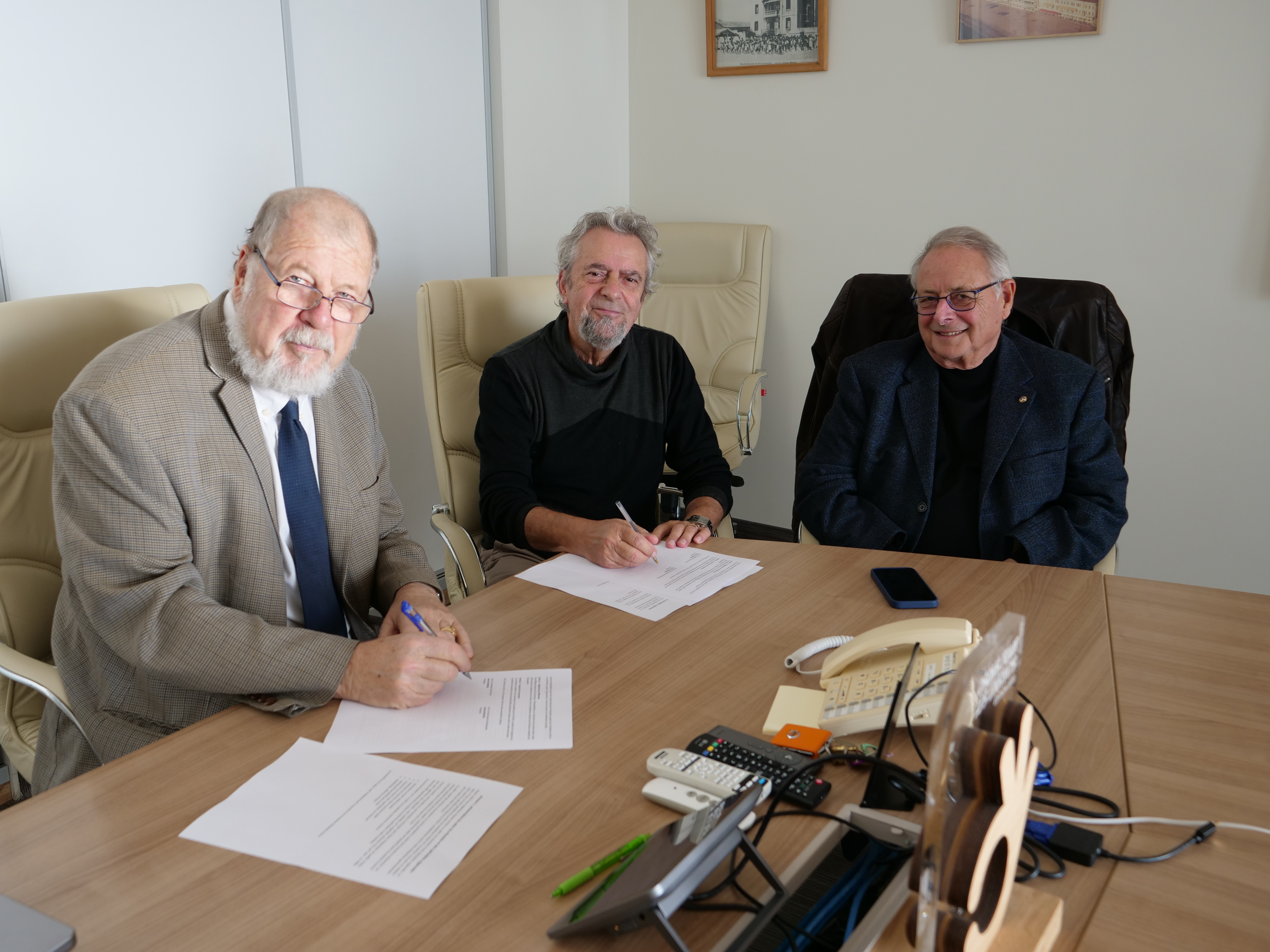 SIGNATURE D’UNE CONVENTION